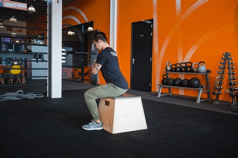 Because a squat is a fundamental movement pattern, it’s safe to do box squats a few times a week, says Luciani. She recommends starting out with 2-3 sets of 10-12 reps.